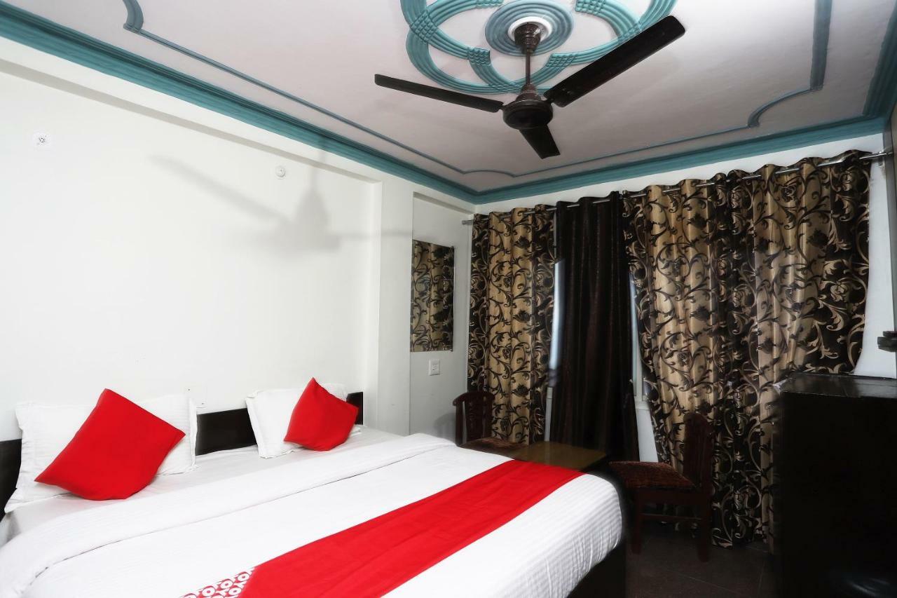Oyo 43694 Hotel Hillson Pauri Экстерьер фото