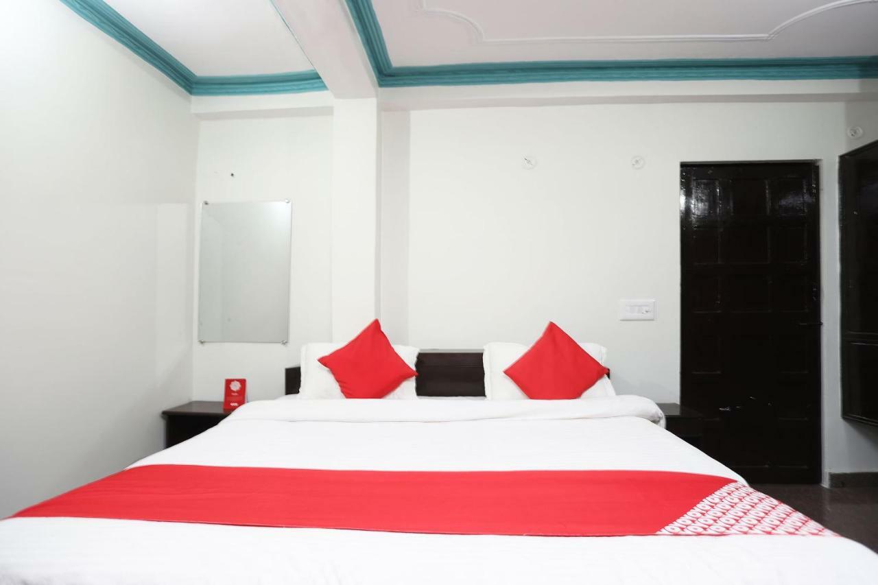 Oyo 43694 Hotel Hillson Pauri Экстерьер фото