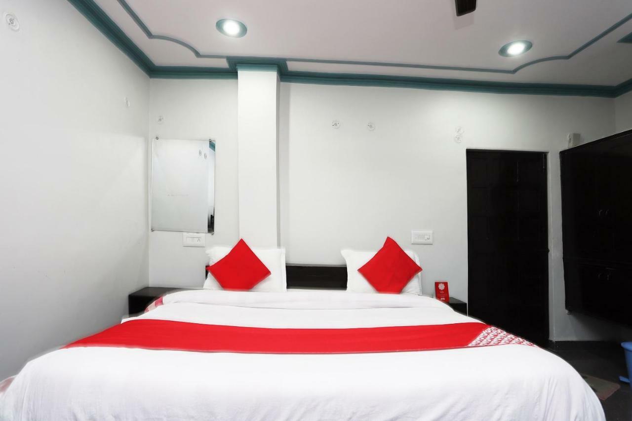 Oyo 43694 Hotel Hillson Pauri Экстерьер фото